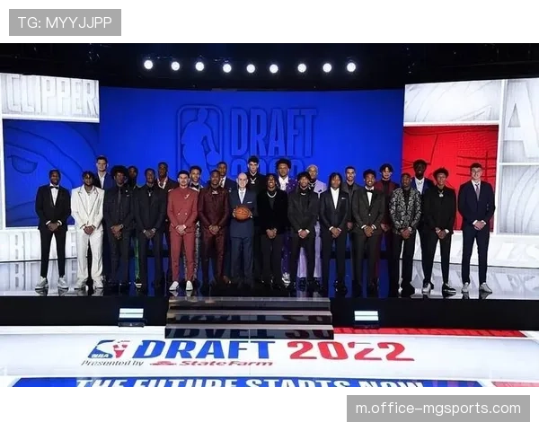 选秀小年也照摆不误 联盟整治摆烂收效甚微 选秀小年也照摆不误 联盟整治摆烂收效甚微