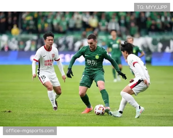 成都蓉城免签三外援精准补强 零罚分优势构筑争冠基本盘